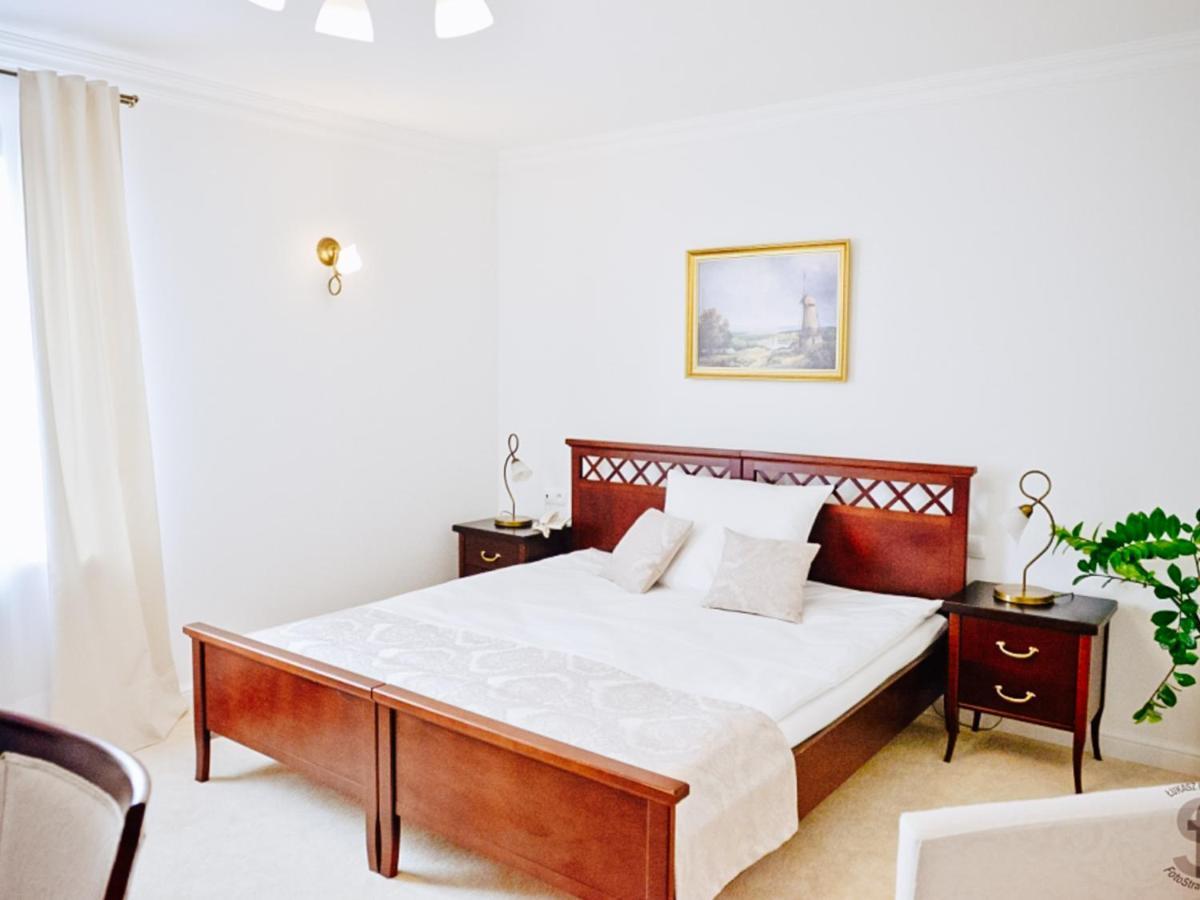 Koloseum Hotell 3*