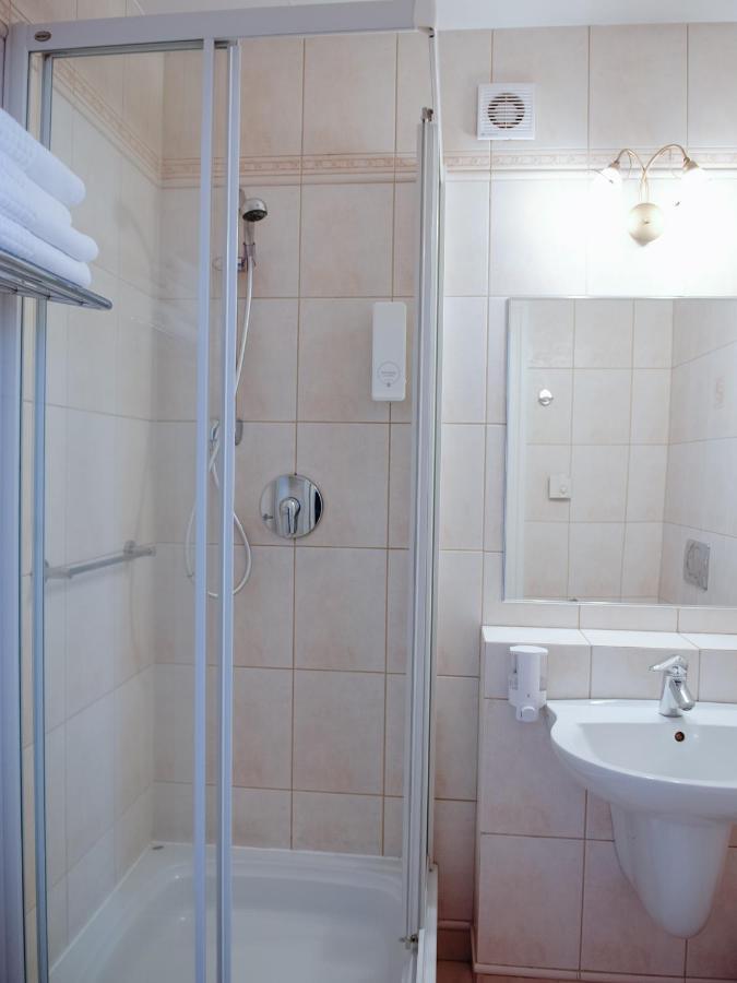Koloseum Hotell 3*